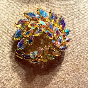 Weiss or D&E Aurora Borealis Brooch
